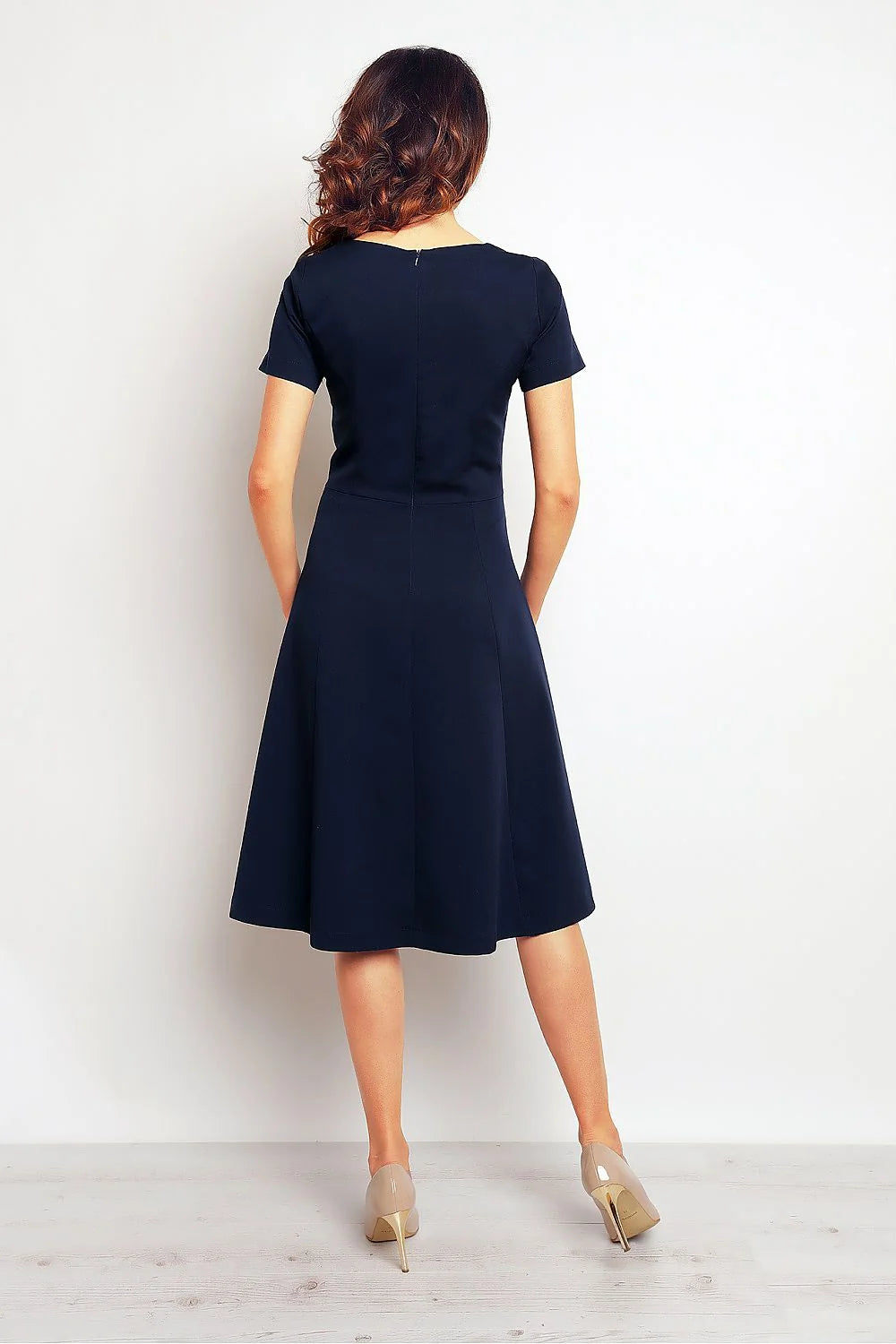 Robe de jour en coton élégante et confortable pour femmes modernes réunions familiales et sorties
