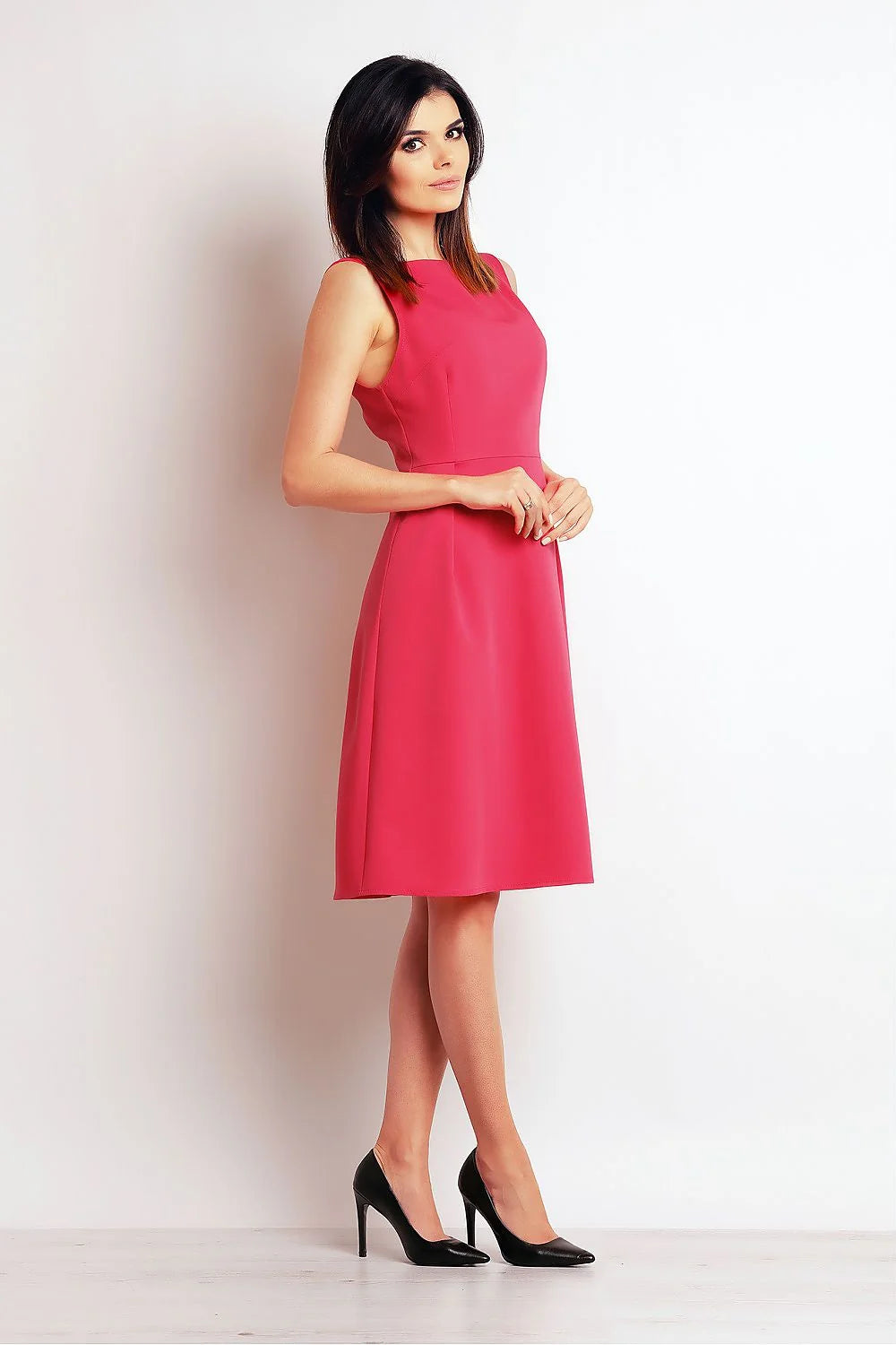 Robe de jour en coton élégante et confortable pour femmes modernes style intemporel courbes féminines