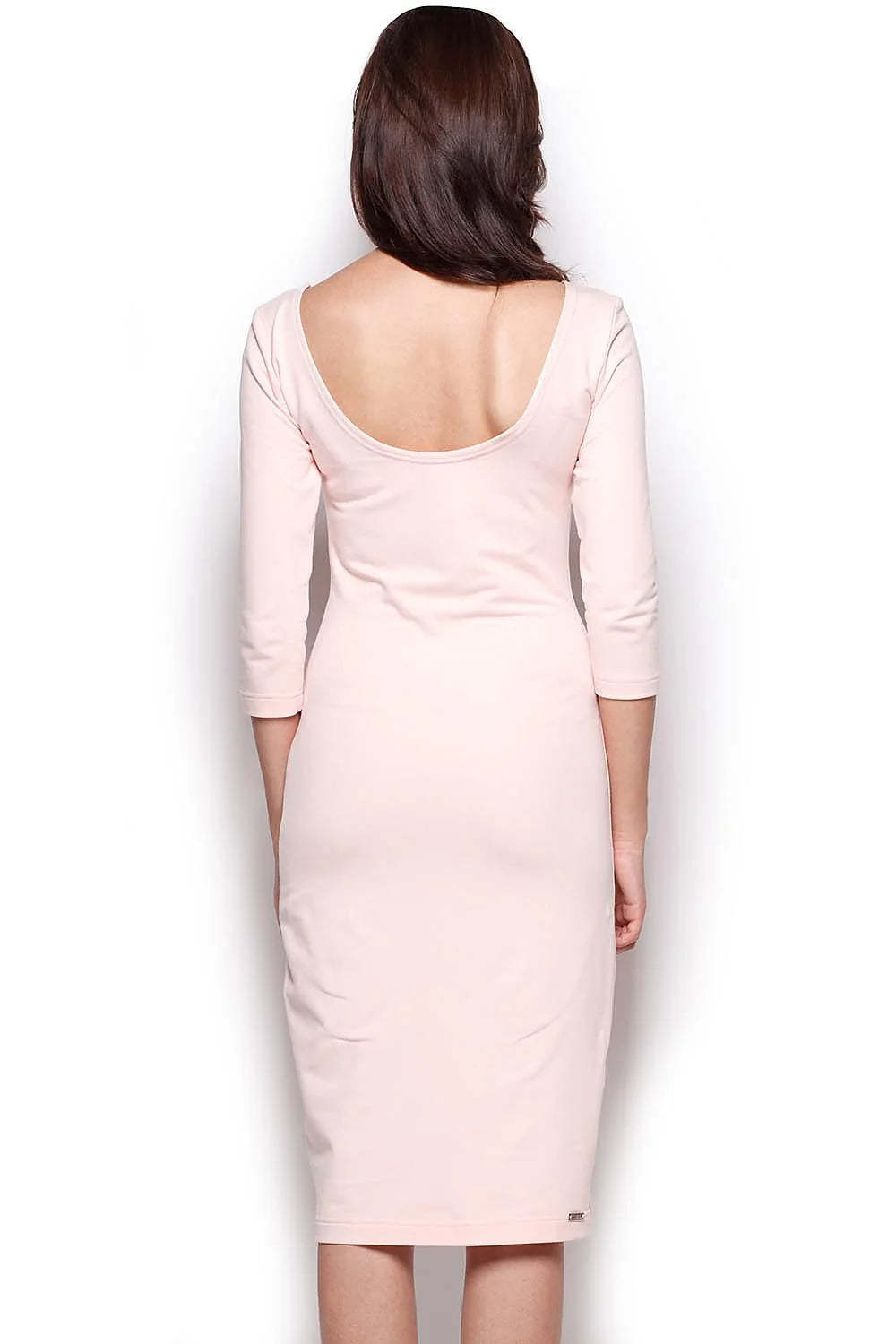 Robe de jour en coton élégante et confortable pour silhouette féminine raffinée au bureau et occasions