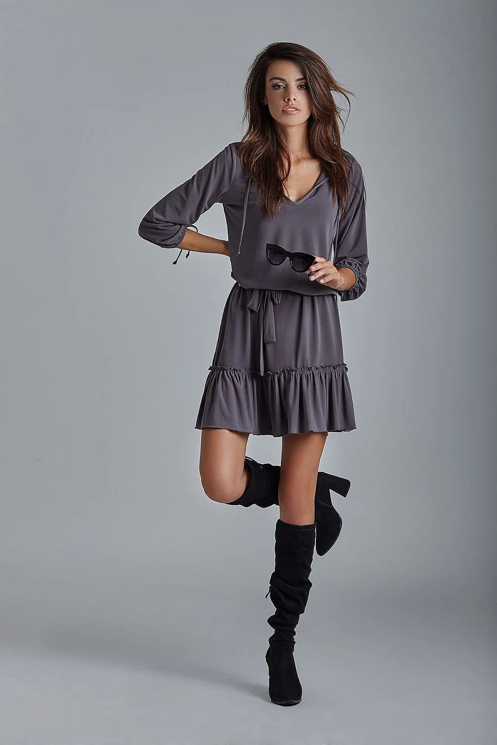 Robe de jour en coton fluide et élégante avec volant pour sorties décontractées et chics