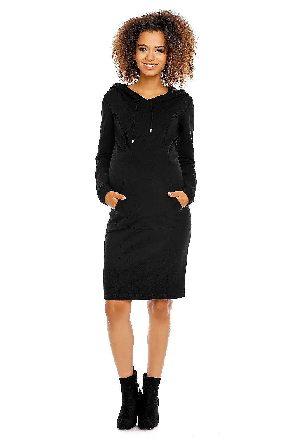 Robe de maternité en coton beige confortable avec capuche idéale pour futures mamans élégantes