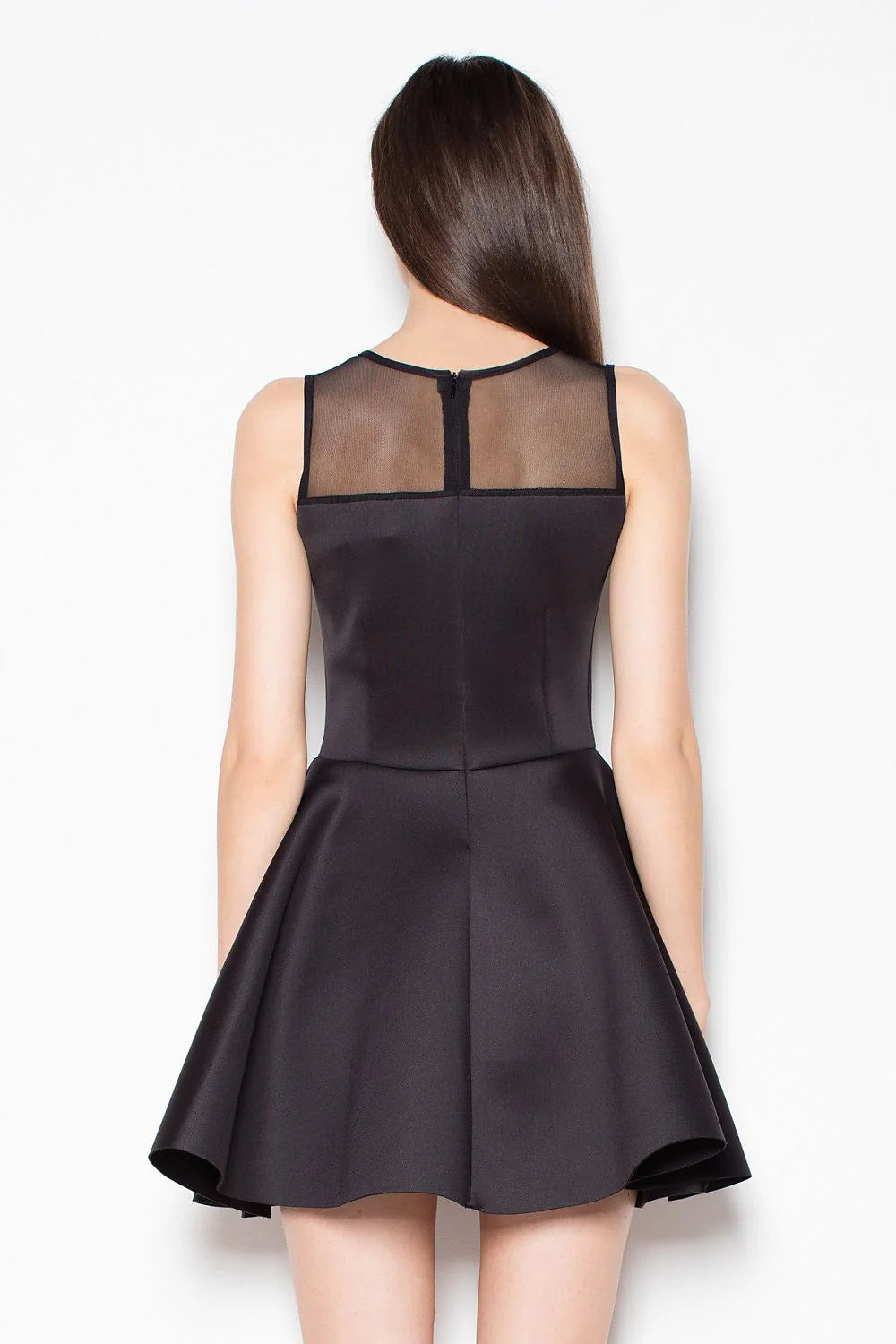 Robe de soirée blanche en polyester élégante fit and flare pour événements spéciaux raffinés