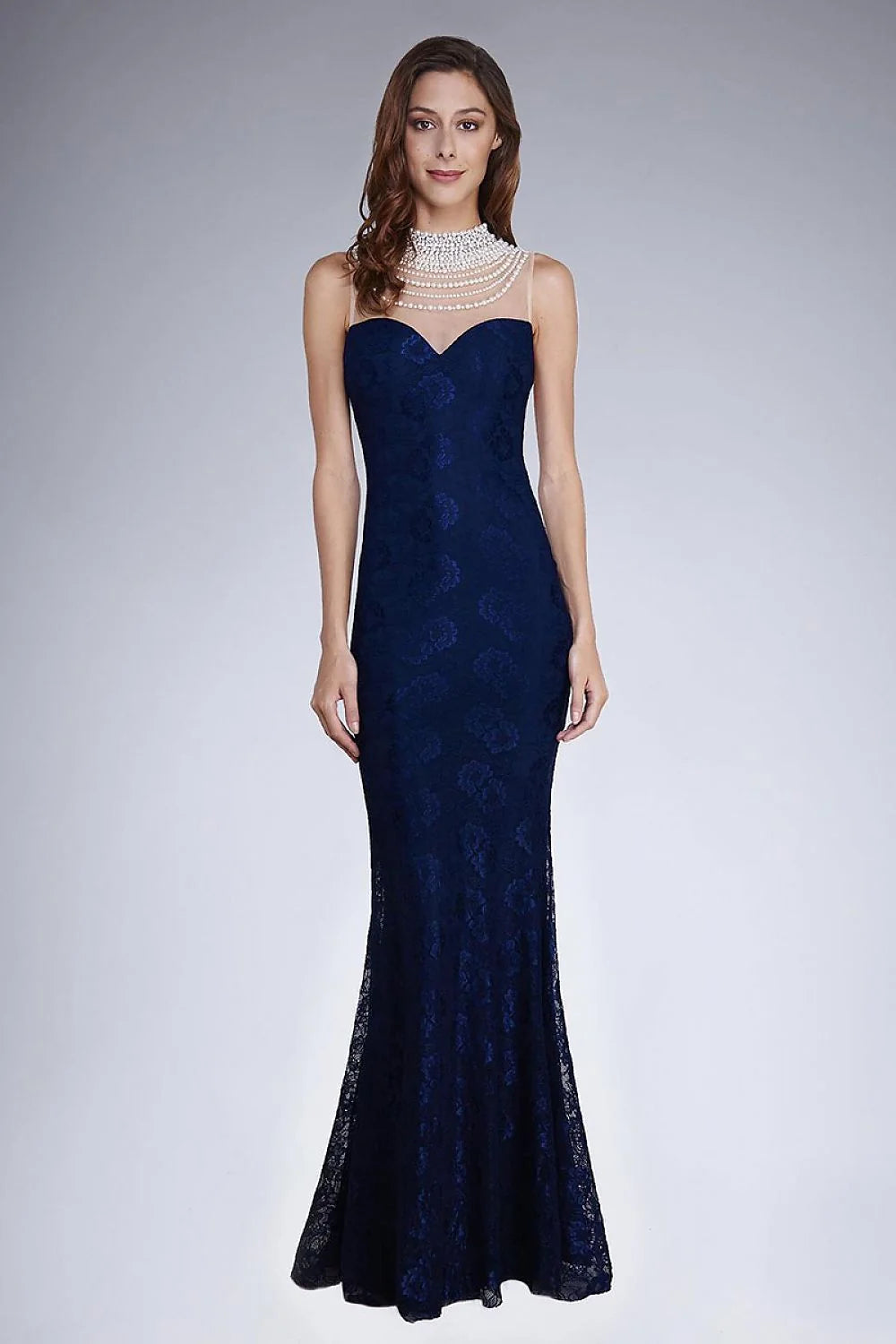 Robe de soirée dentelle élégante longue bleu marine ajustée glamour dos transparent ornements perles