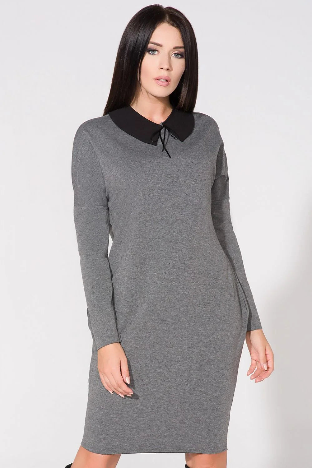 Robe de soirée élégante en satin coupe large raffinée pour occasions spéciales femmes modernes