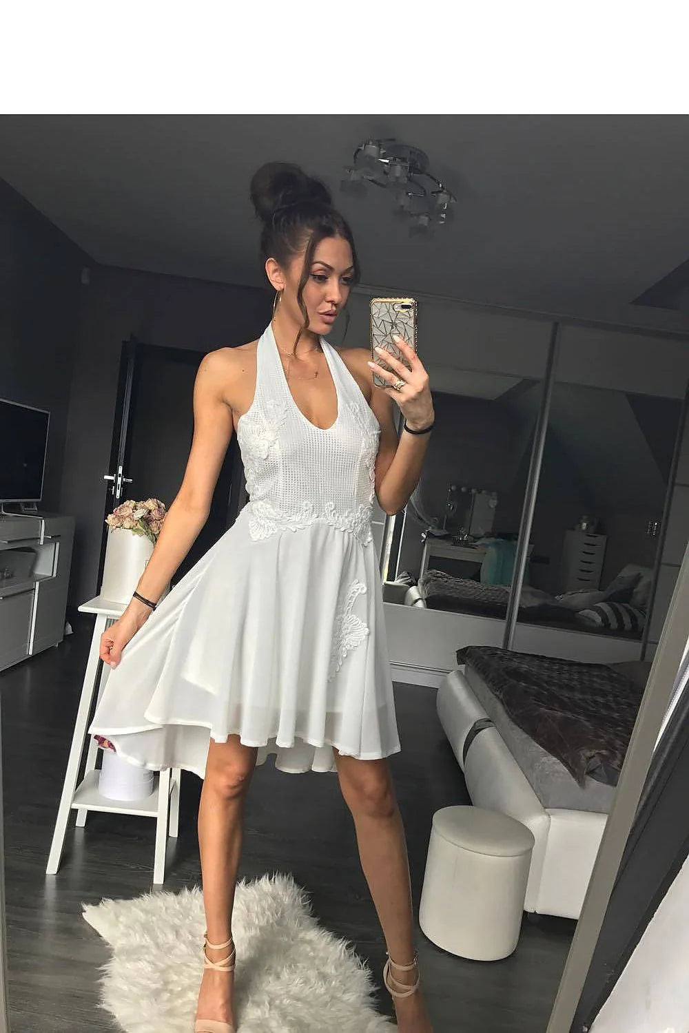 Robe de soirée en polyester blanc élégante et séduisante pour événements spéciaux et soirées chics
