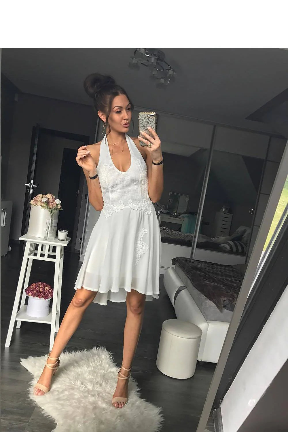 Robe de soirée en polyester blanc élégante et séduisante pour événements spéciaux et soirées chics