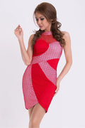 Robe de soirée satin rouge élégante sans manches chic silhouette moderne pour événements spéciaux femmes