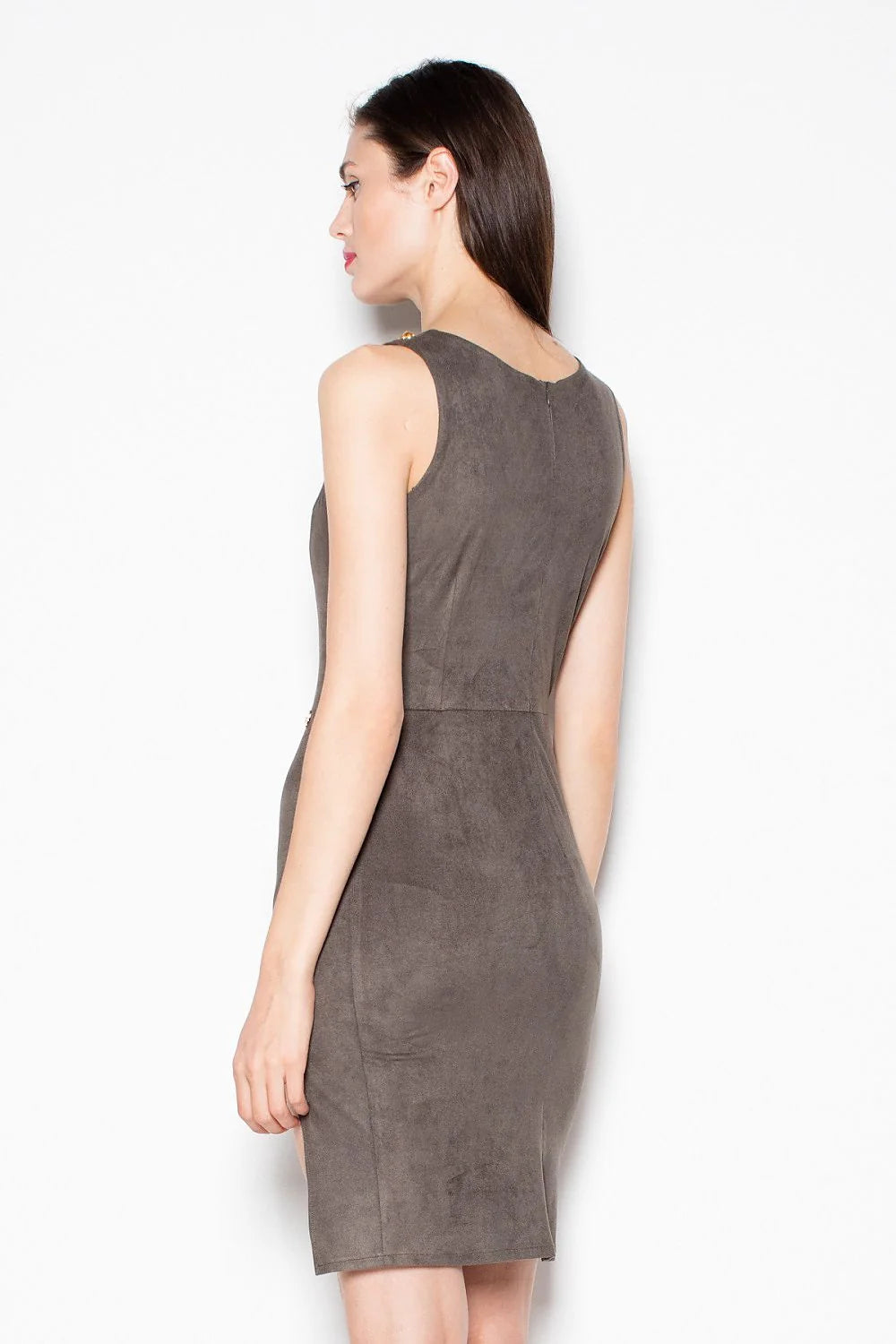 Robe de soirée velours chic et élégante avec fente asymétrique pour occasions spéciales modernes