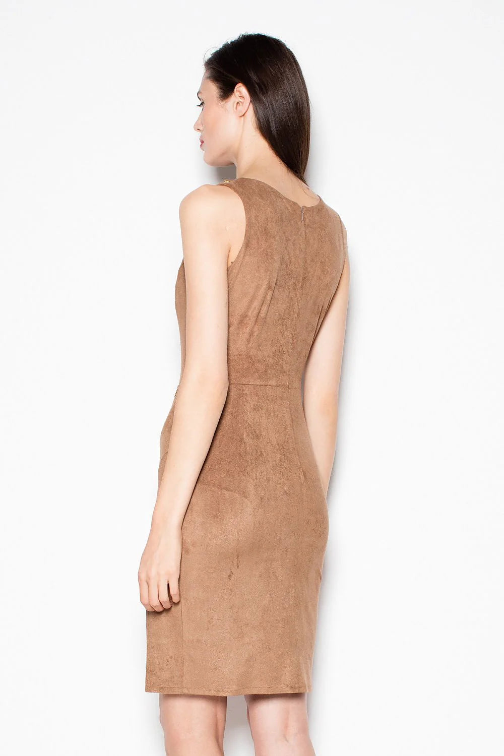 Robe de soirée velours chic et élégante avec fente asymétrique pour occasions spéciales modernes