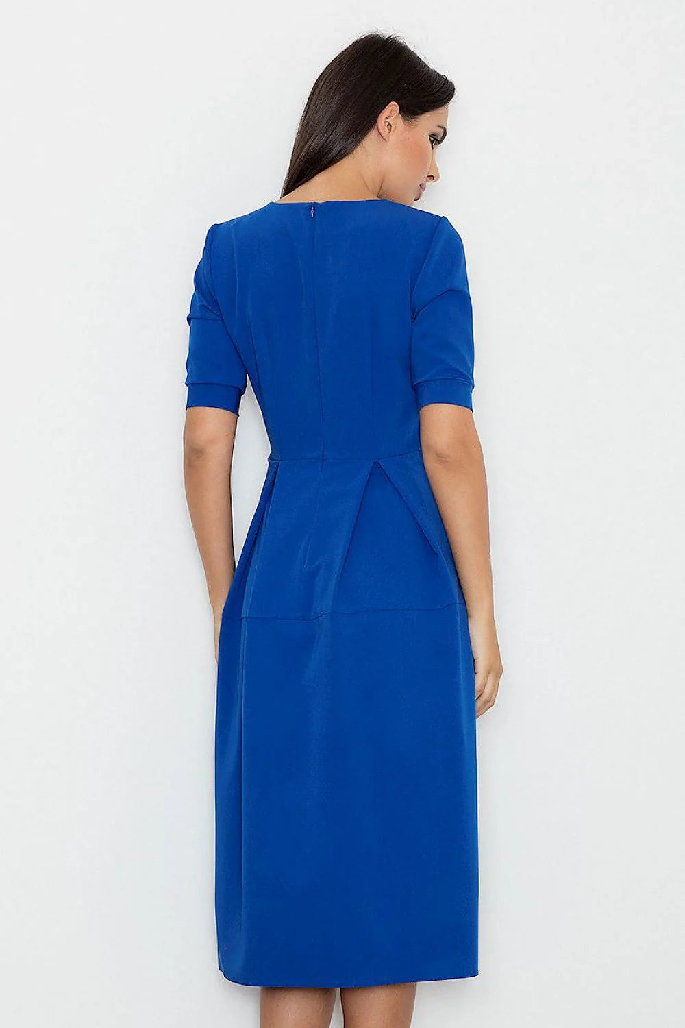 Robe élégante en polyester bleu vif avec manches mi-longues et coupe évasée pour femmes