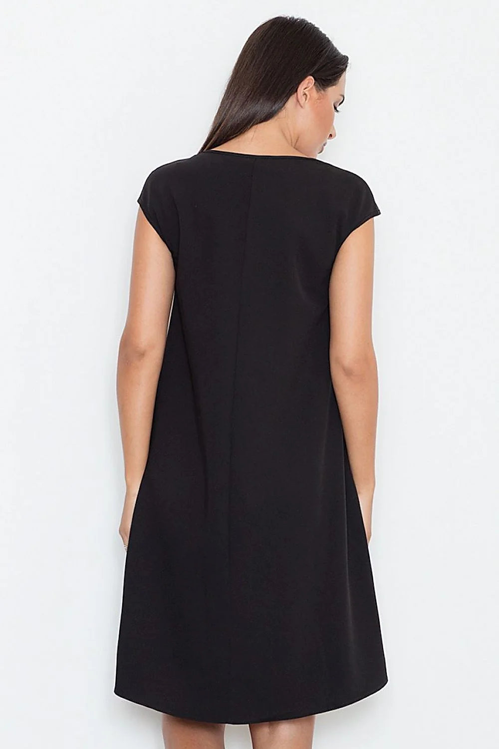 Robe élégante en polyester et viscose noire asymétrique manches courtes style moderne pour soirées chic