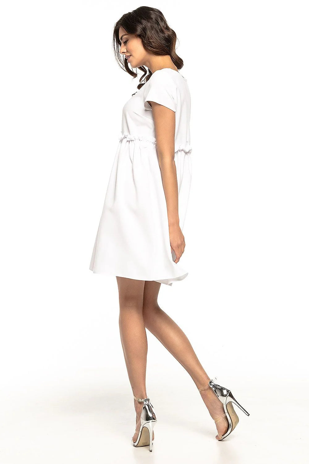 Robe élégante en polyester gris clair manches courtes froncées coupe évasée pour événements quotidiens