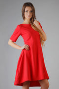 Robe élégante en polyester rouge moderne cintrée manches courtes ourlet asymétrique mode féminine chic