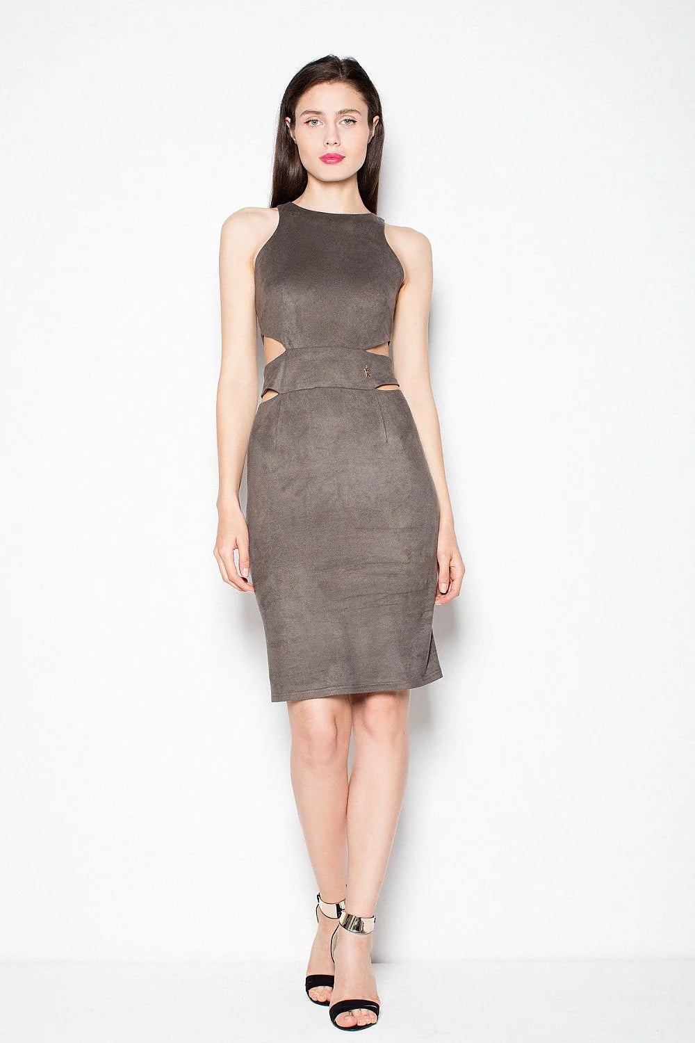 Robe élégante en suédine grise Venaton coupe ajustée moderne pour soirées et événements spéciaux
