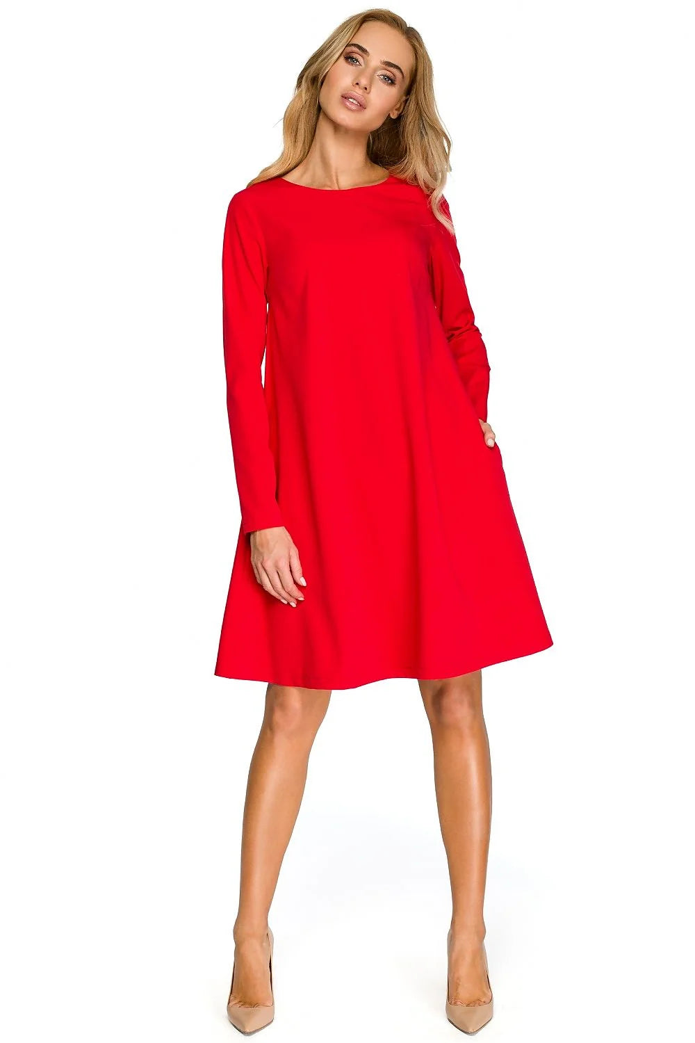 Robe élégante rouge vif en tissu uni pour occasions spéciales style classique femme moderne