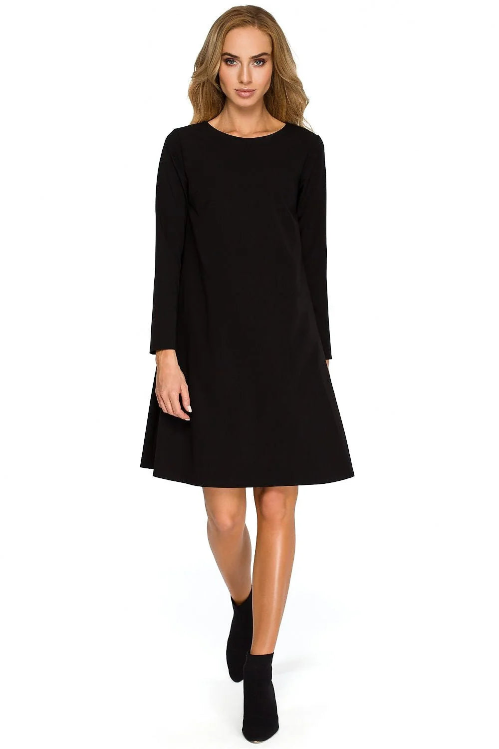 Robe élégante rouge vif en tissu uni pour occasions spéciales style classique femme moderne