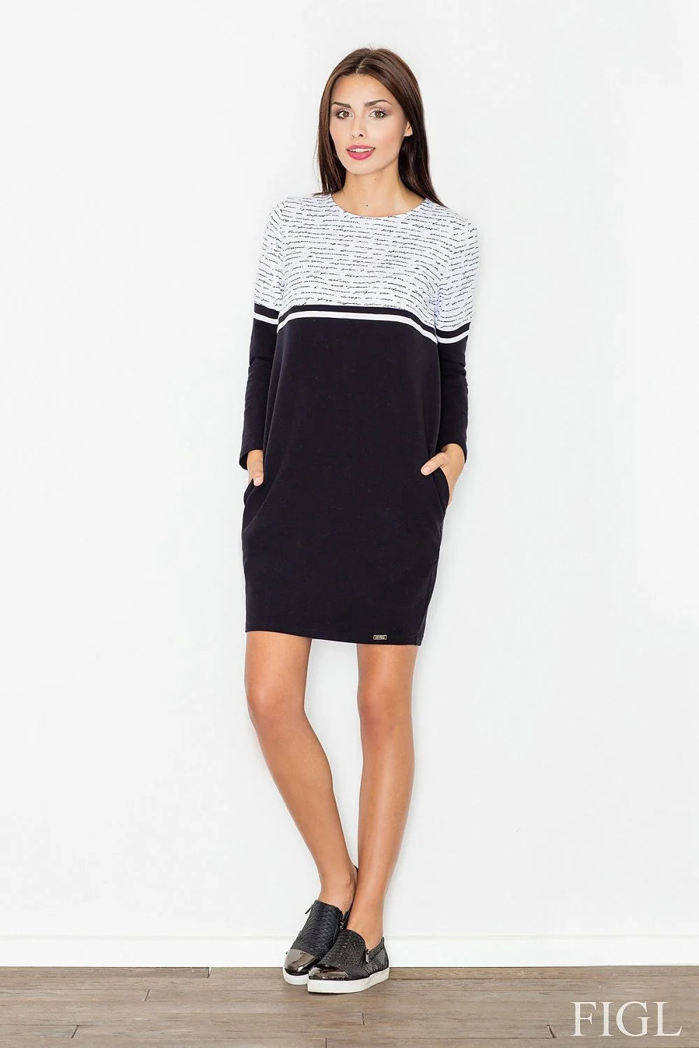 Robe en coton chic et décontractée pour femme moderne avec motifs floraux et poches pratiques