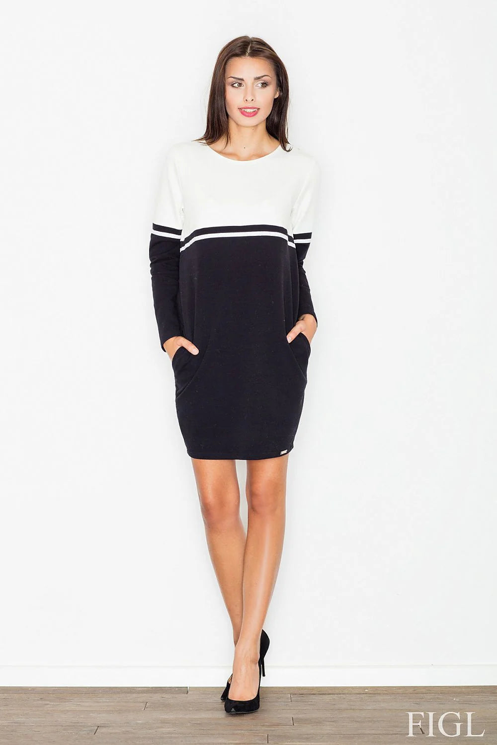 Robe en coton chic et décontractée pour femme moderne avec motifs floraux et poches pratiques
