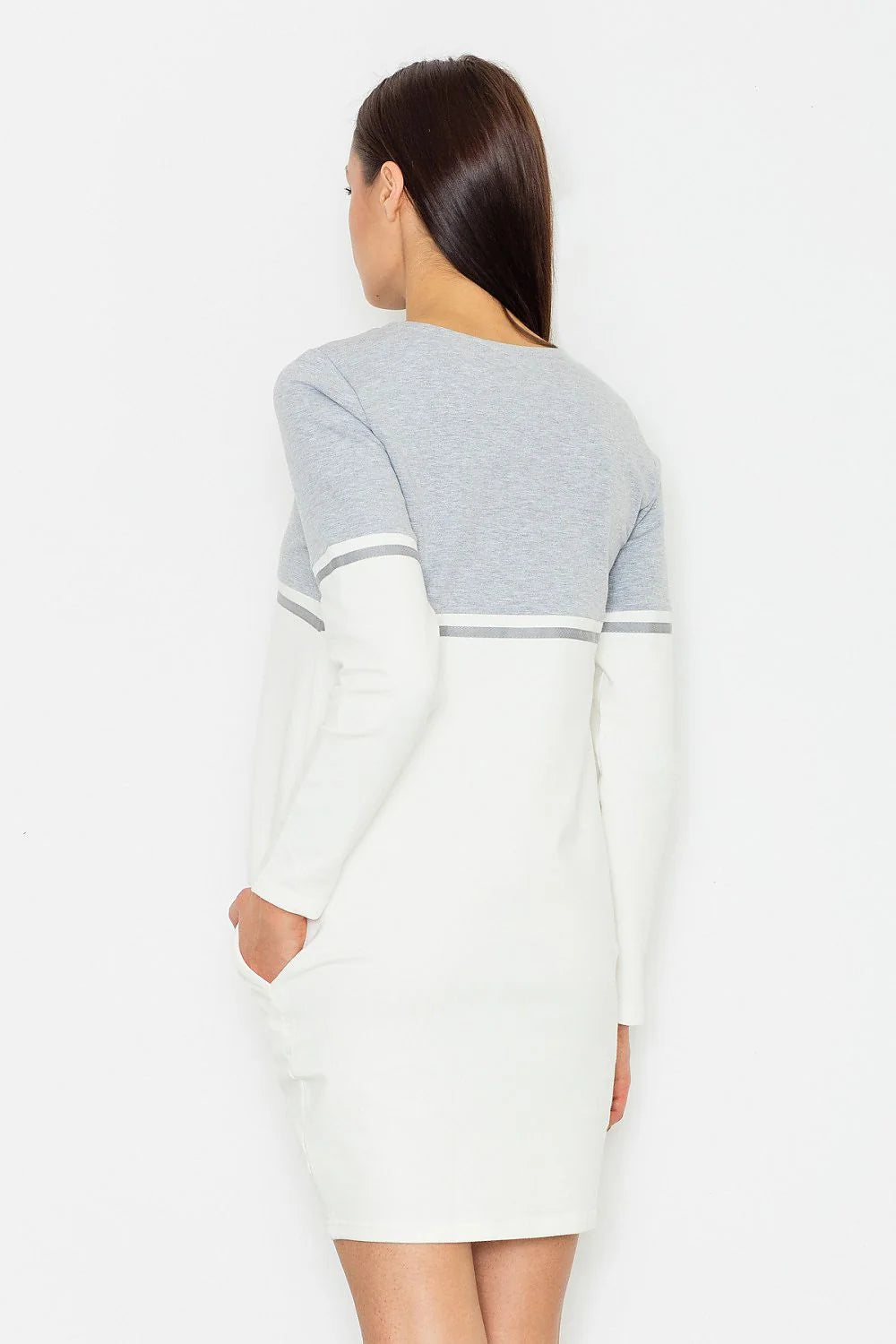 Robe en coton chic et décontractée pour femme moderne avec motifs floraux et poches pratiques