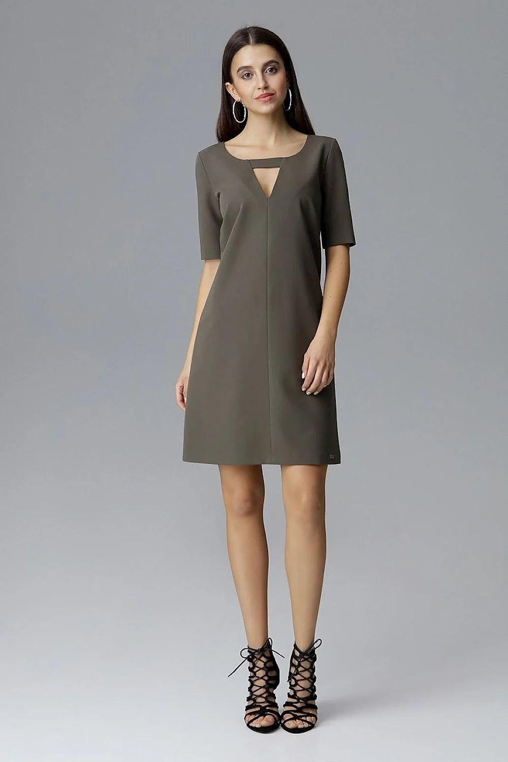 Robe en coton jaune moderne élégante à manches courtes pour femme avec découpe col chic