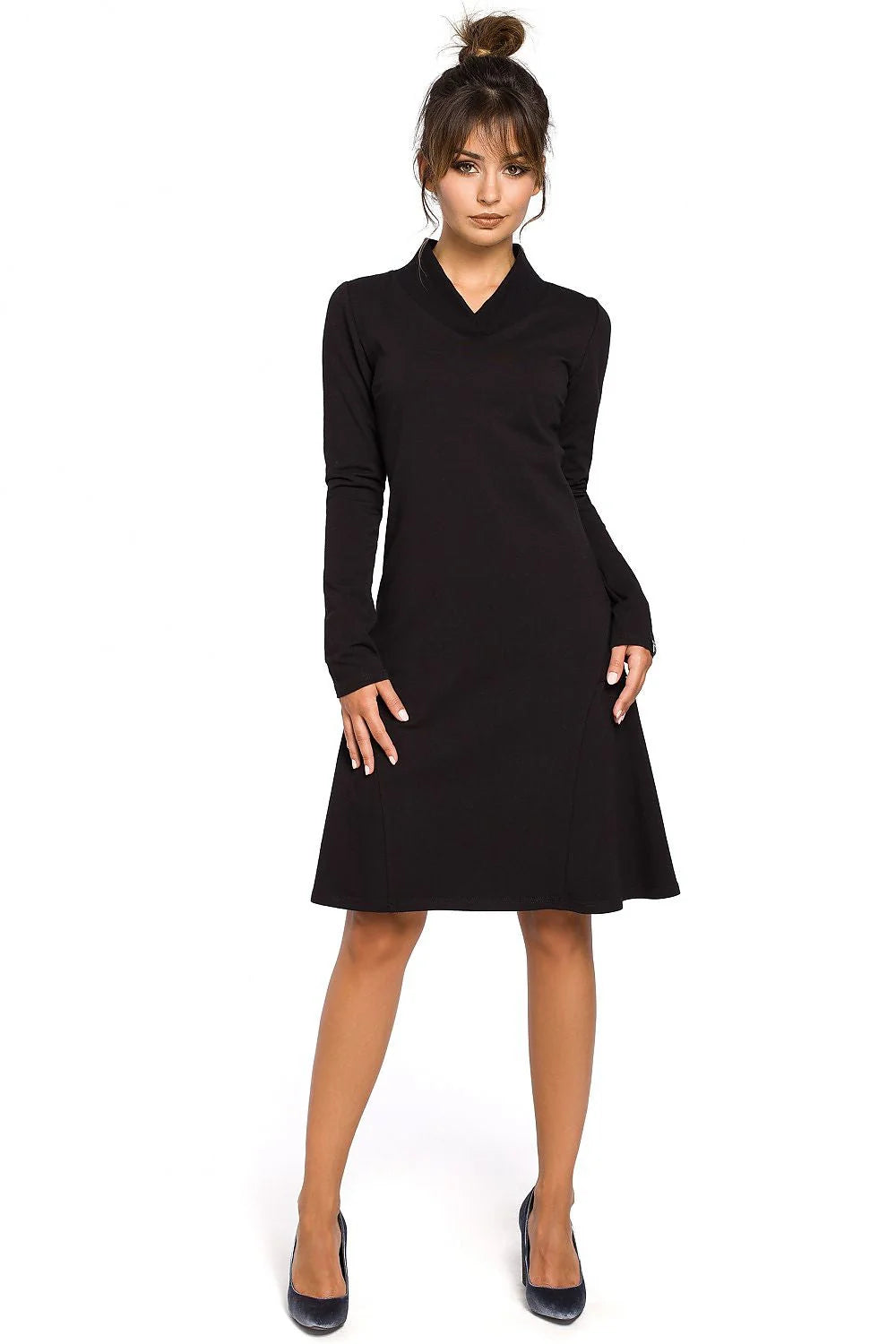 Robe en coton rouge style casual manches longues coupe évasée élégante pour femmes modernes automne