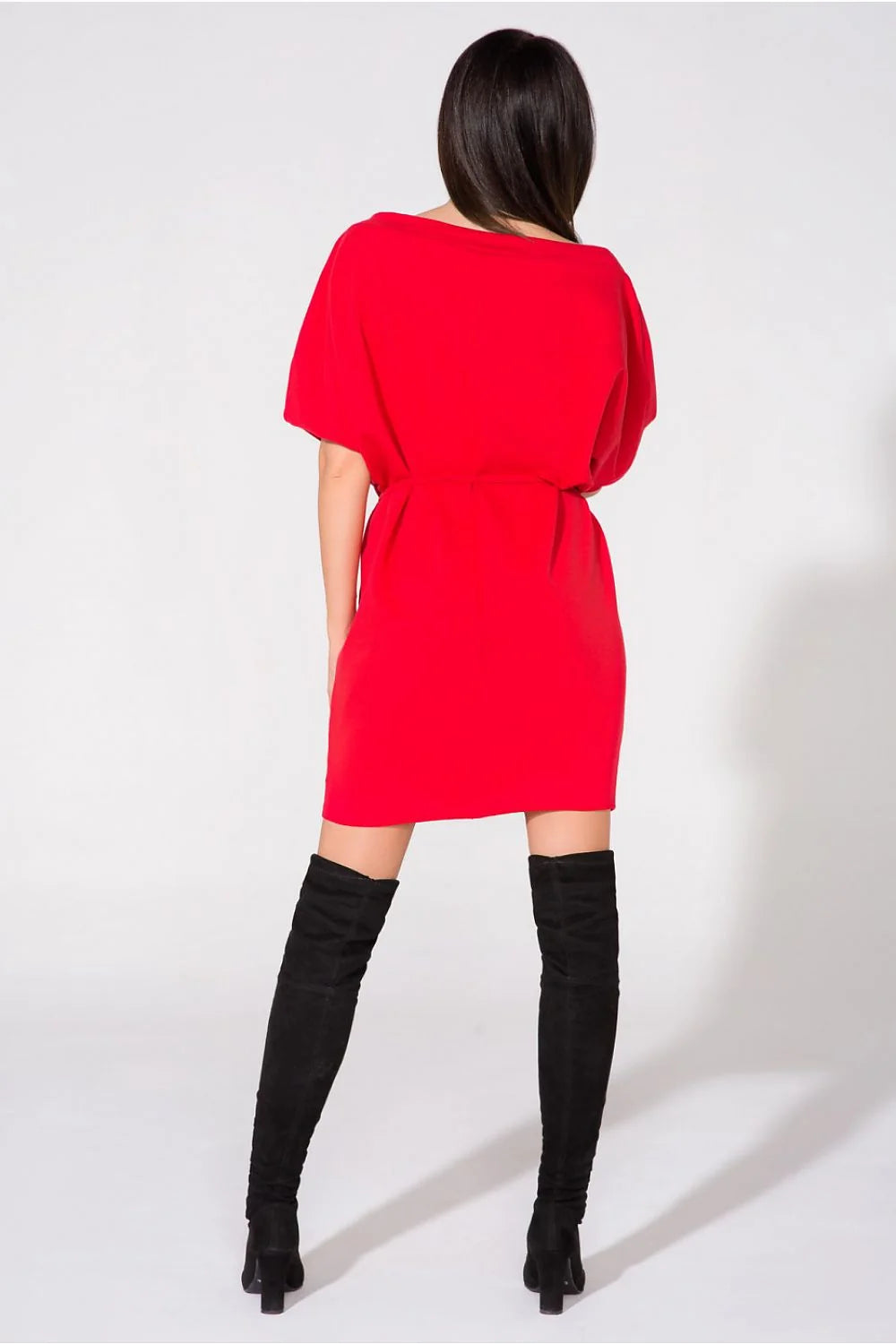 Robe en tricot doux style moderne élégante et confortable pour sorties décontractées et professionnelles femmes
