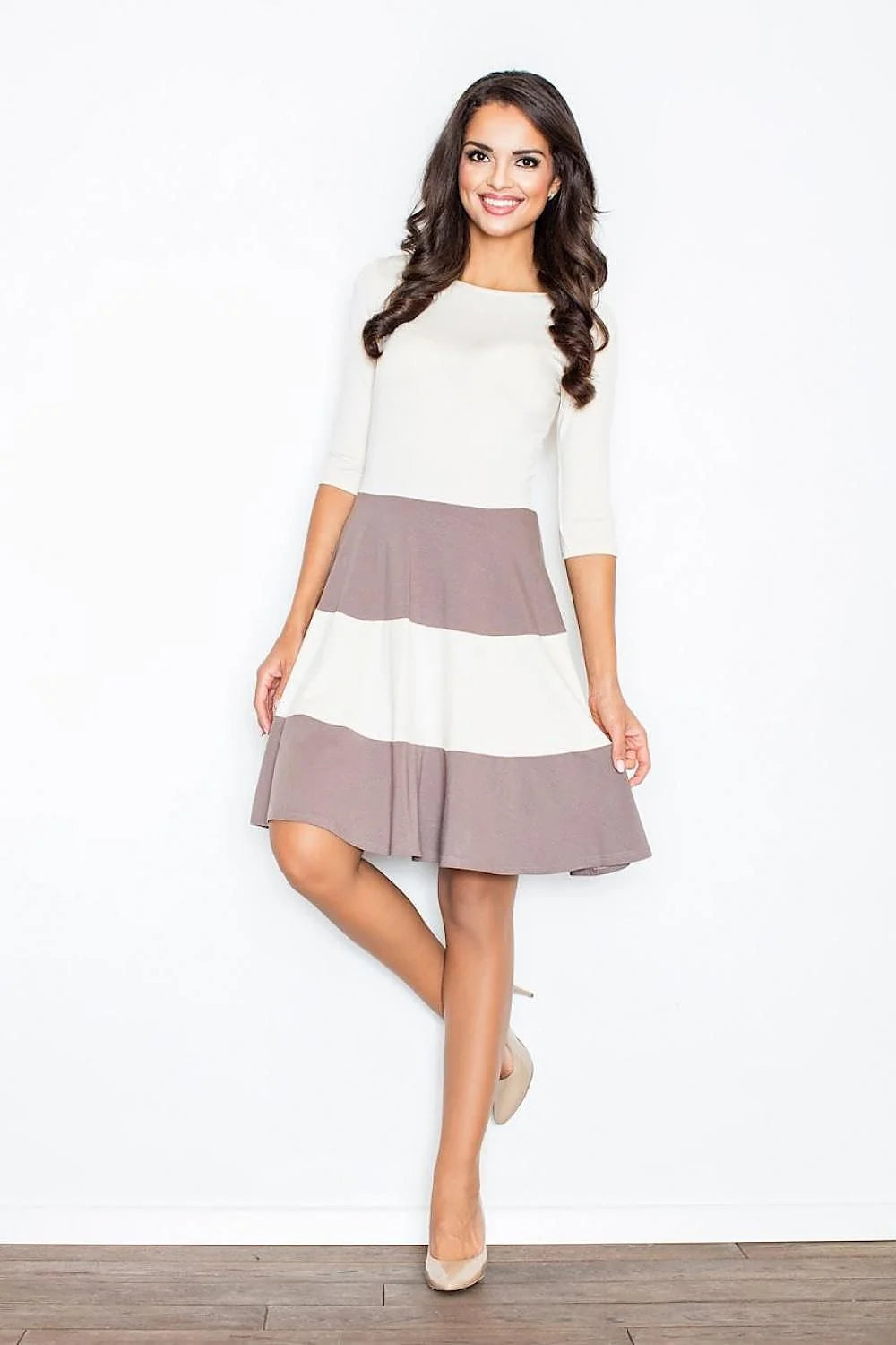 Robe évasée coton chic bicolore manches trois-quarts élégante pratique pour femmes modernes au quotidien