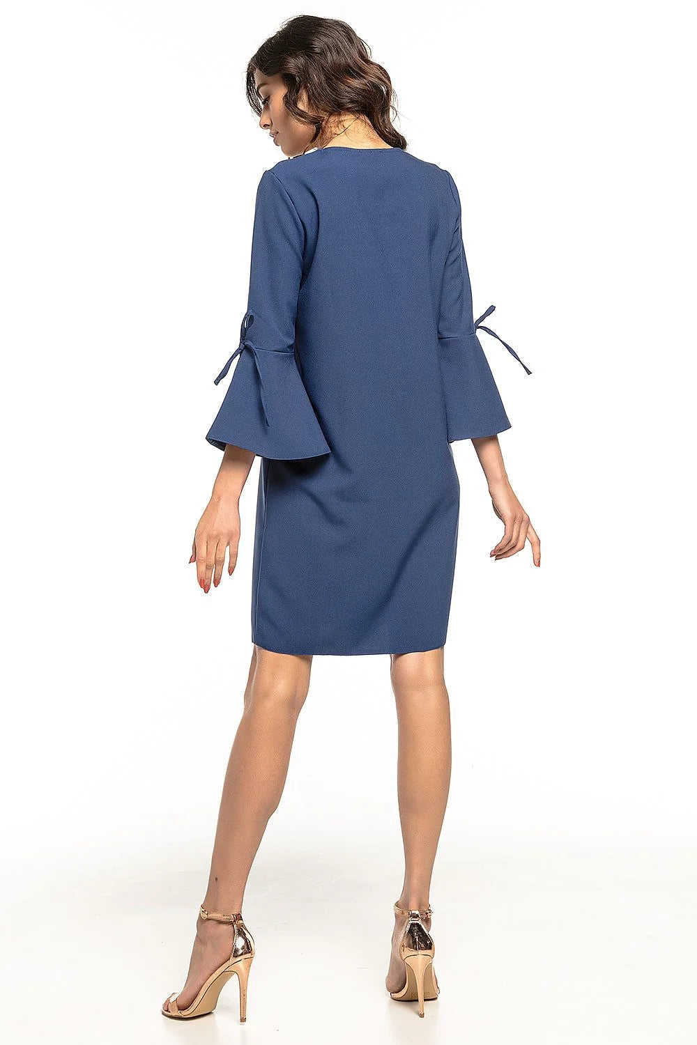 Robe grise élégante en coton polyester manches longues parfaite sorties femmes sophistiquées et casual