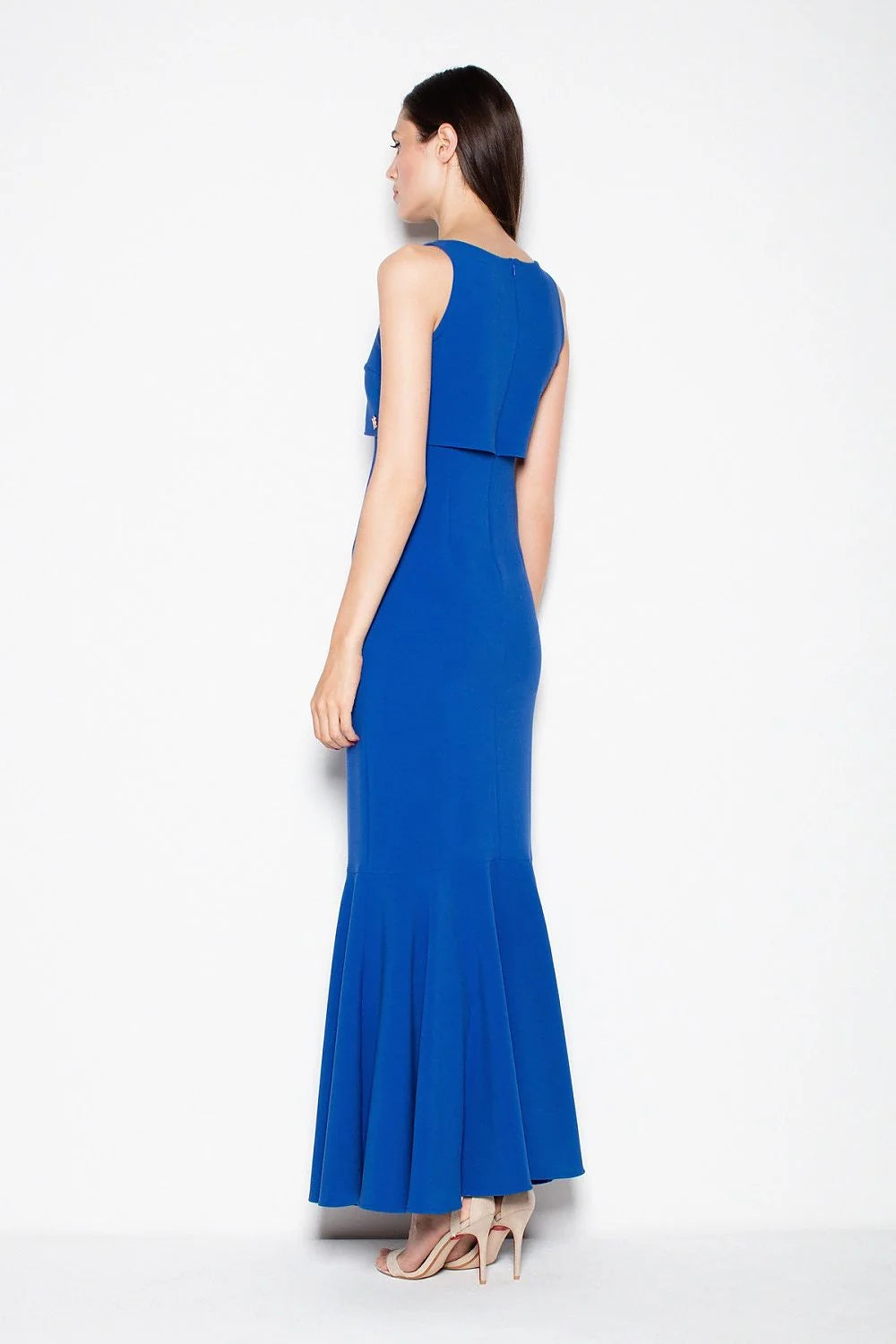 Robe longue chic en tissu léger bleu vif avec volants pour soirées élégantes et mariages
