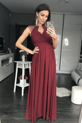 Robe longue élégante en polyester bordeaux avec manches brodées pour soirées chic et glamour