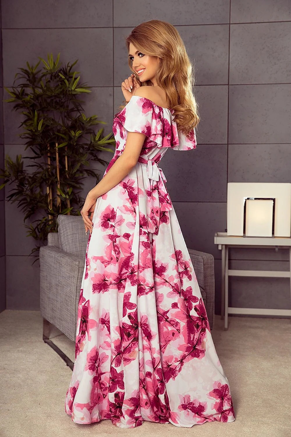 Robe longue en coton à motifs floraux élégante et confortable pour femmes modernes et occasions spéciales