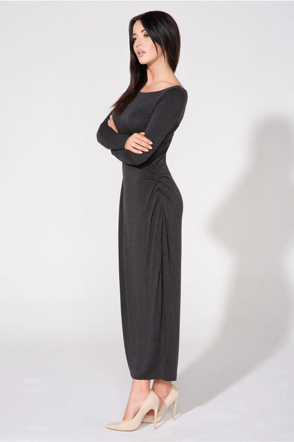 Robe longue en jersey gris foncé élégante ajustée classique manches longues pour soirées spéciales