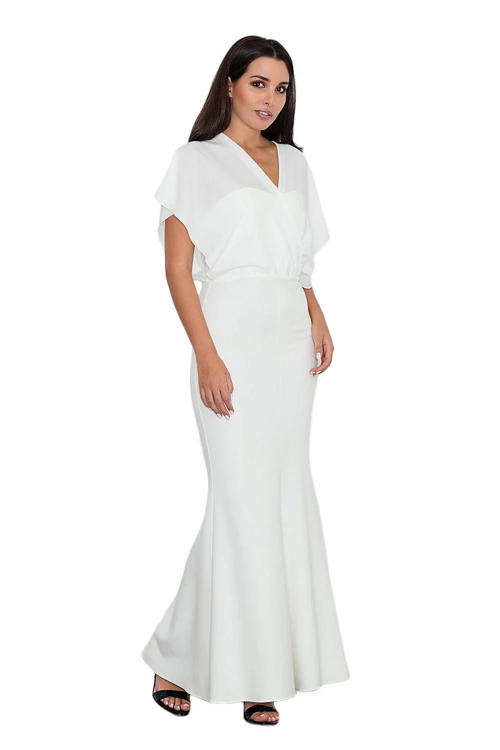 Robe longue en soie élégante et chic pour soirées glamour et dîners sophistiqués femmes modernes