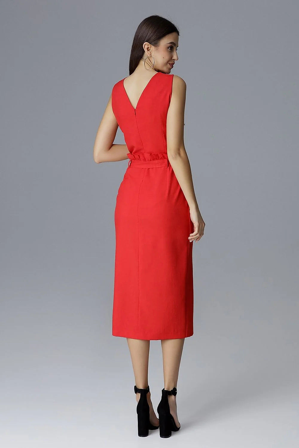 Robe mi-longue en coton bleu clair élégante sans manches avec ceinture pour événements professionnels