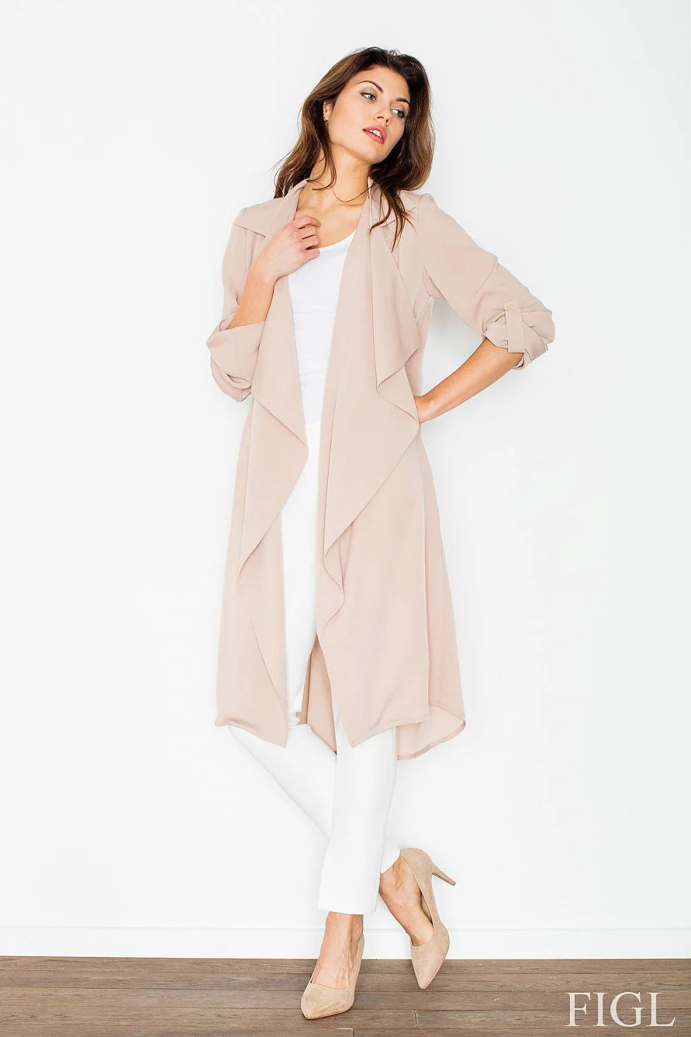 Robe midi élégante en tissu léger, col châle, manches trois-quarts, idéale pour sorties décontractées