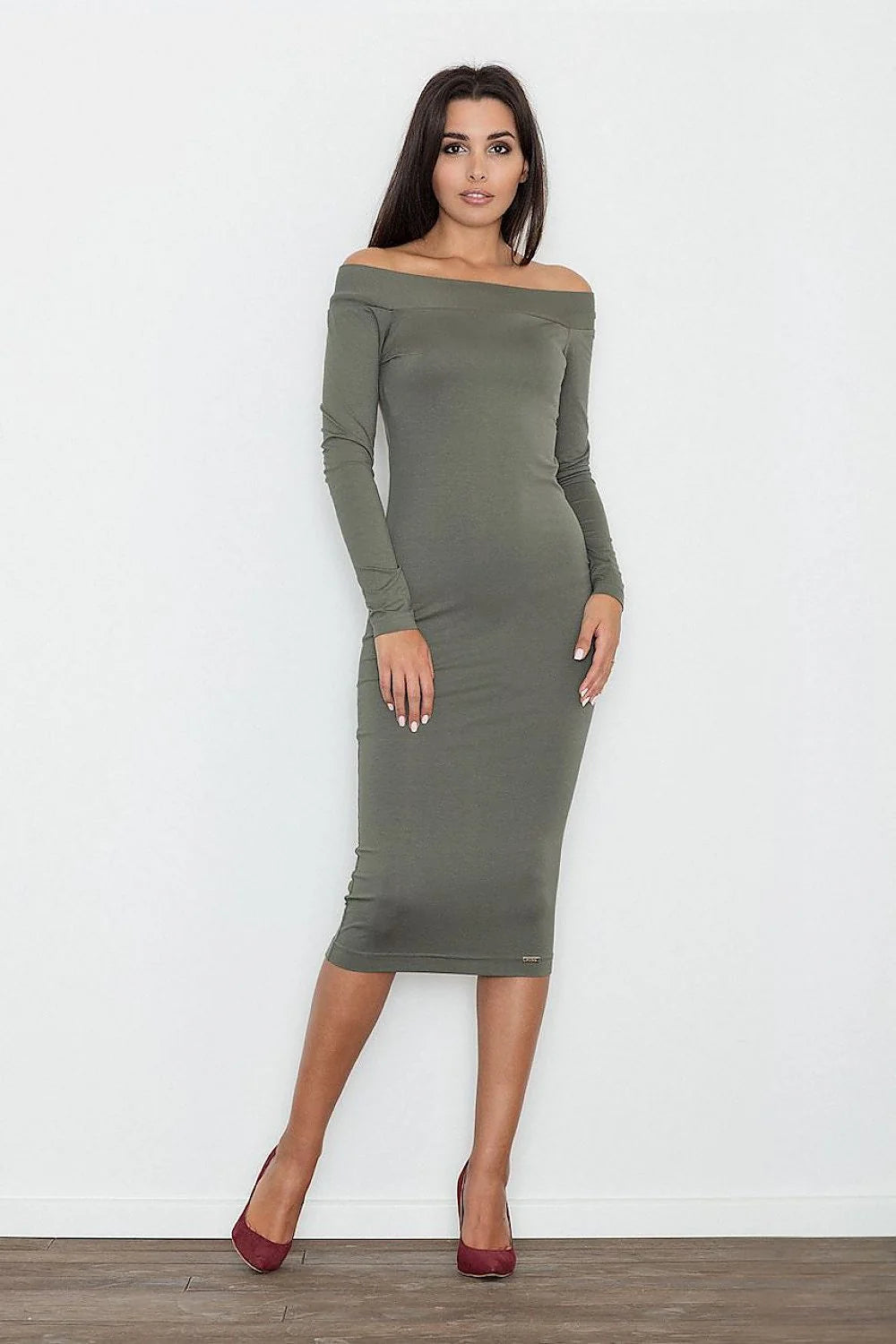 Robe midi taupe en jersey style casual élégante épaules dénudées manches longues soirée chic