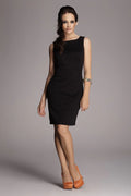 Robe noire chic en jersey élégante ajustée sans manches pour soirées formelles avec style classique
