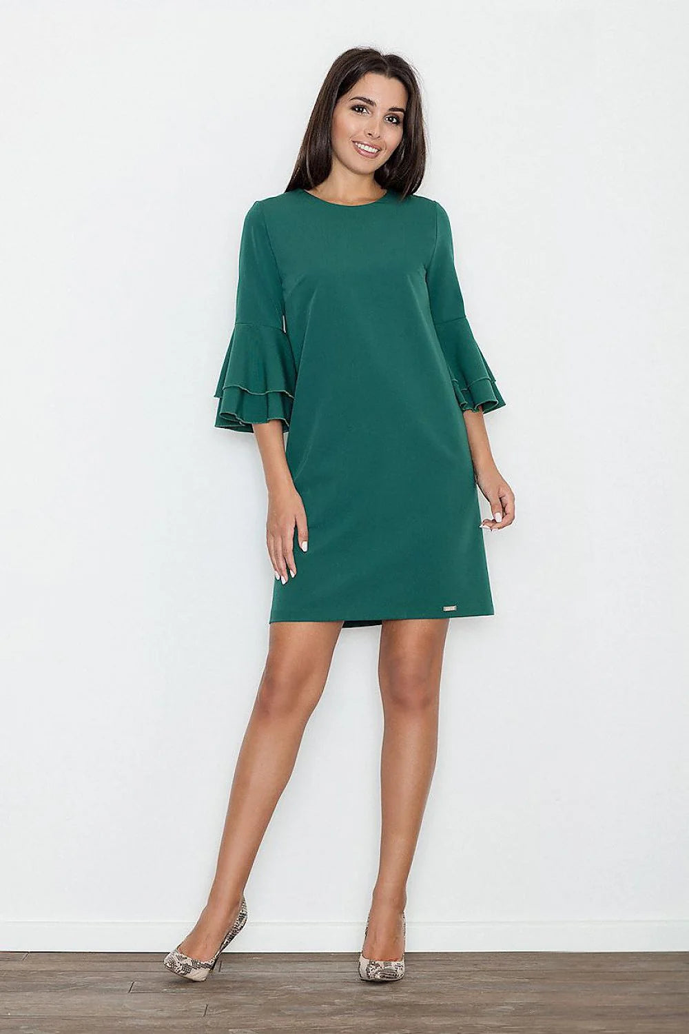 Robe noire élégante polyester manches volants coupe ample chic pour journée bureau ou soirée