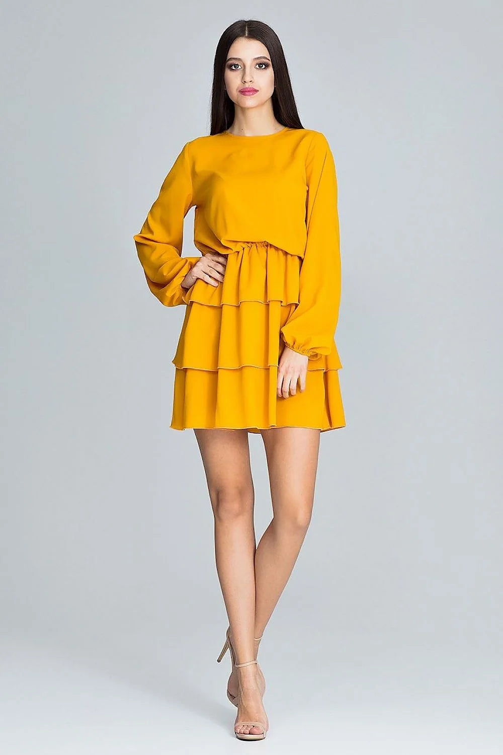 Robe noire polyester chic manches longues volants élégante féminine cocktail soirée mode femme