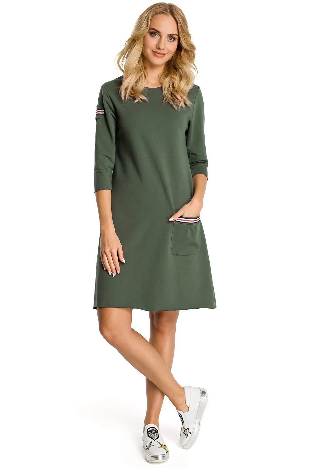 Robe rouge coton moderne élégante décontractée manches trois-quarts poche mode féminine style quotidien