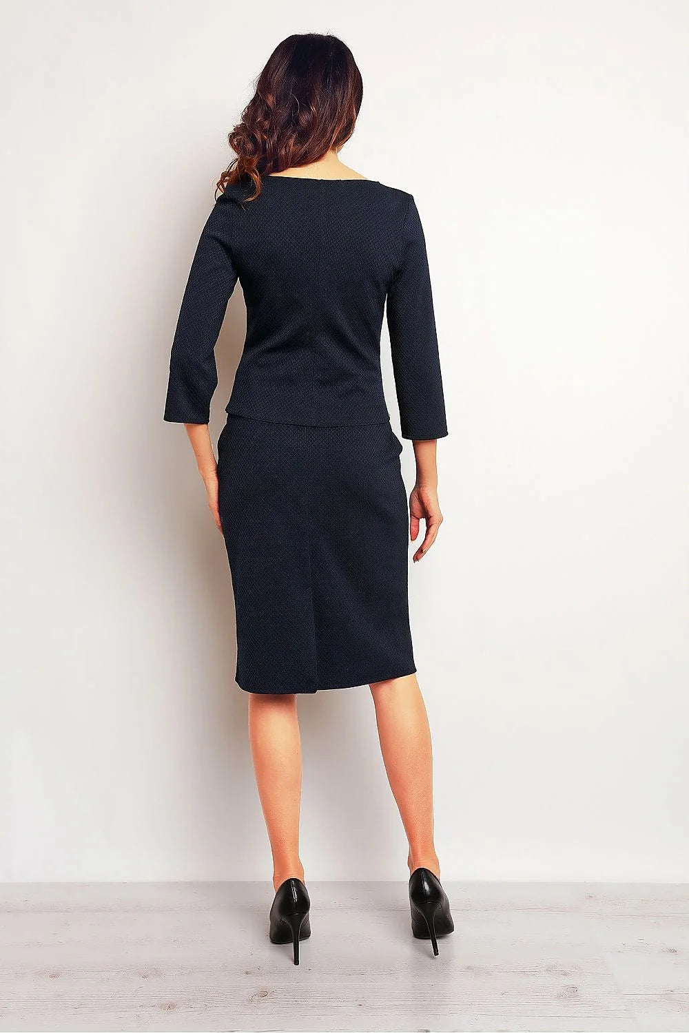 Robe rouge élégante polyester manches longues coupe crayon chic pour soirée ou bureau féminine