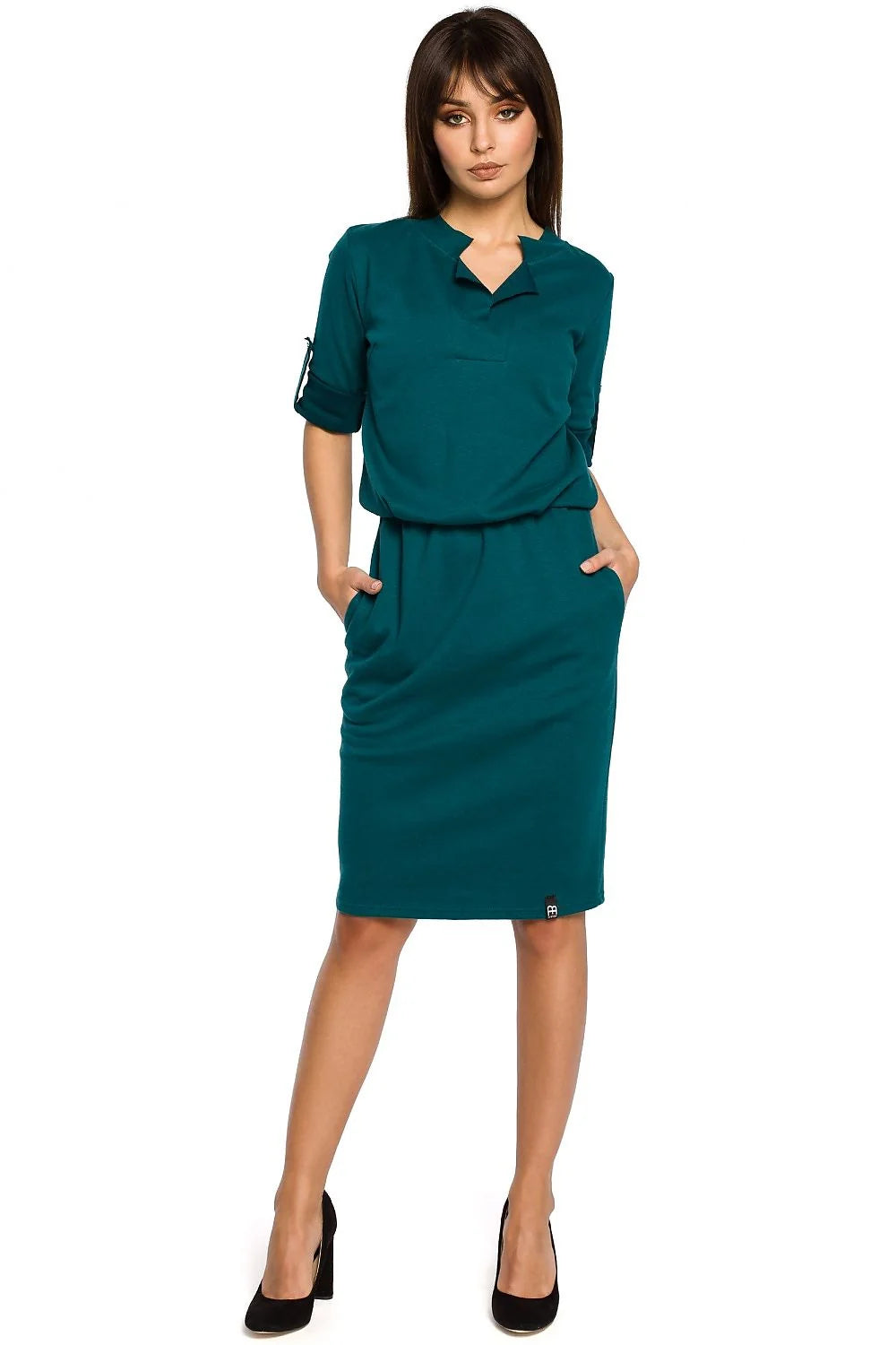 Robe rouge en jersey chic et élégante avec col en V pour femme moderne fashion