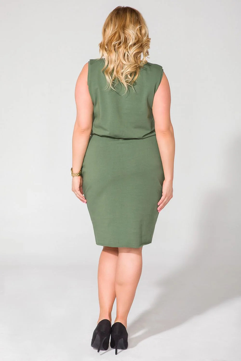 Robe sans manches coton vert olive style décontracté confortable pour une allure minimaliste quotidienne