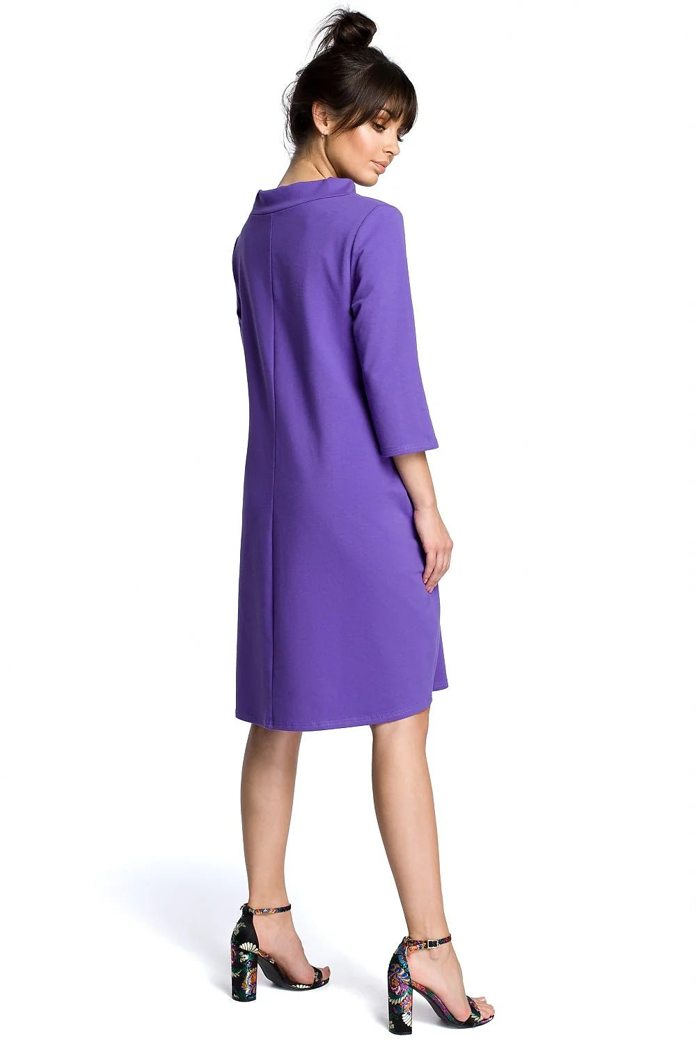 Robe violette en coton moderne avec nœud noir décontractée mi-longue pour mode féminine quotidienne