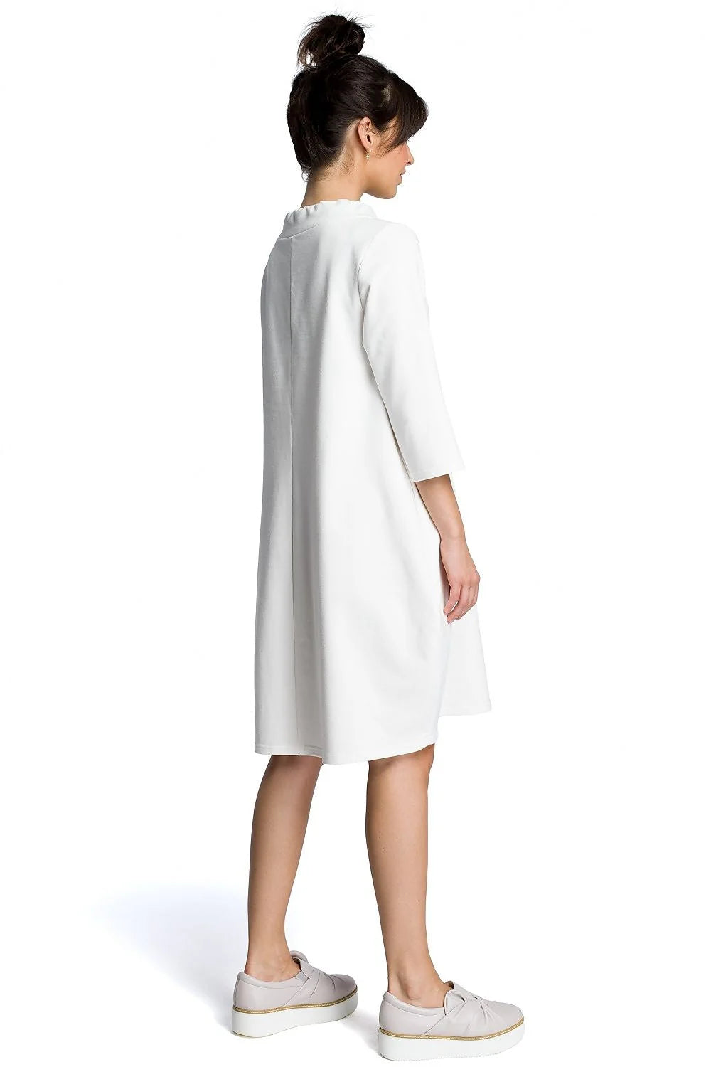 Robe violette en coton moderne avec nœud noir décontractée mi-longue pour mode féminine quotidienne