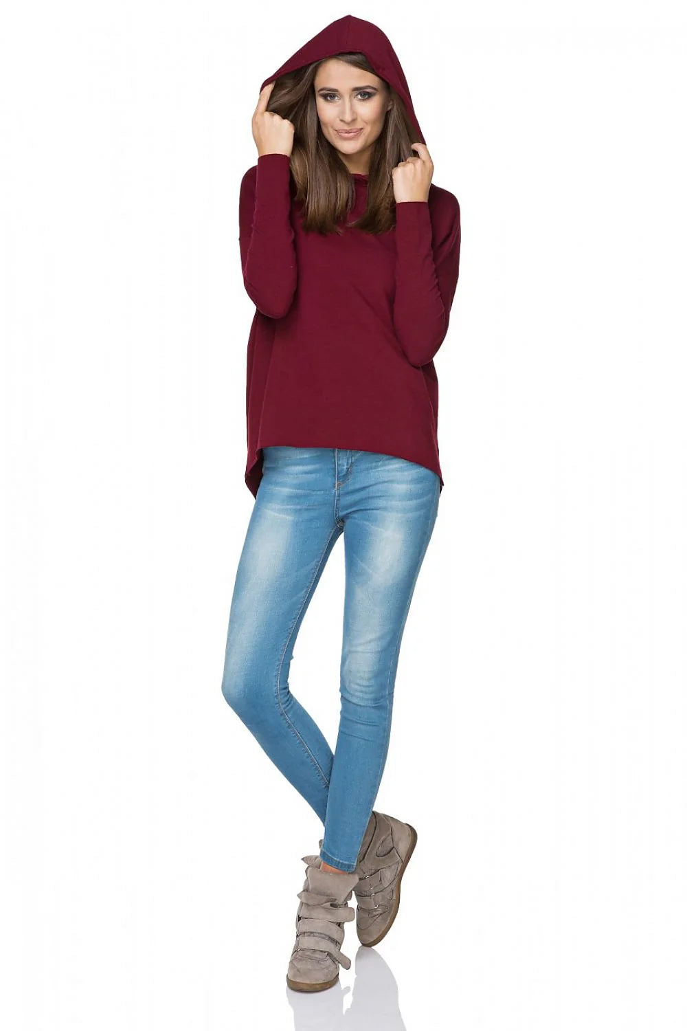 Sweat-shirt à capuche bordeaux en coton confortable et décontracté idéal pour moments détente