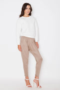 Sweatshirt coton blanc style casual confort ajusté pour femme moderne tenue décontractée chic