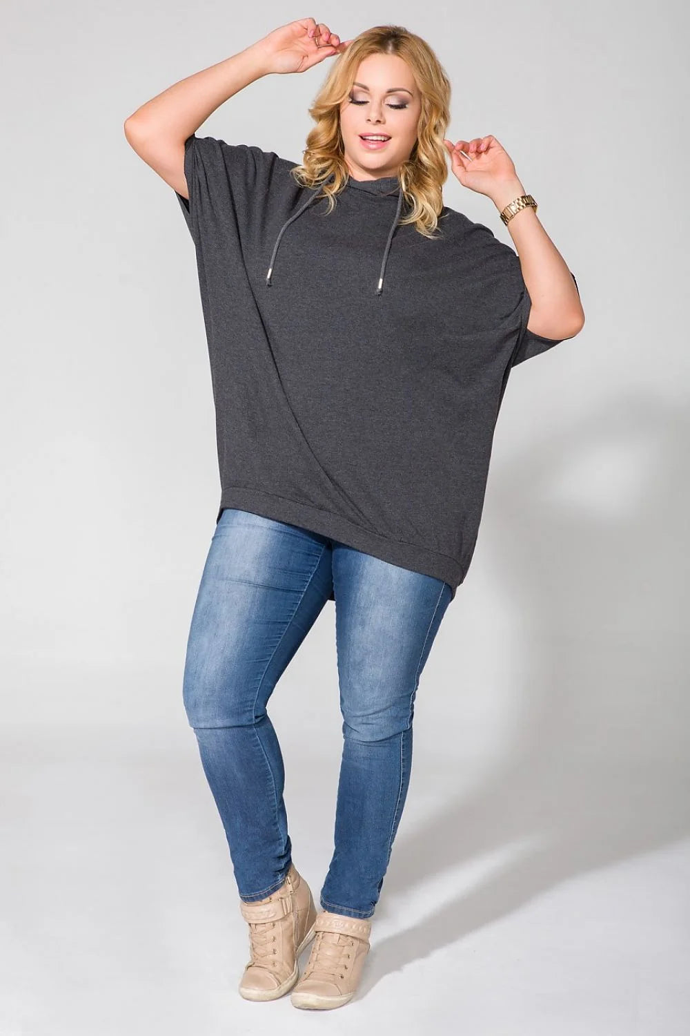 T-shirt ample coton gris foncé décontracté avec cordons de serrage style confortable pour femmes modernes