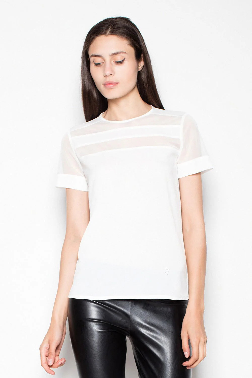 T-shirt blanc moderne en tissu transparent ajusté, style décontracté-chic avec bandes élégantes épaules