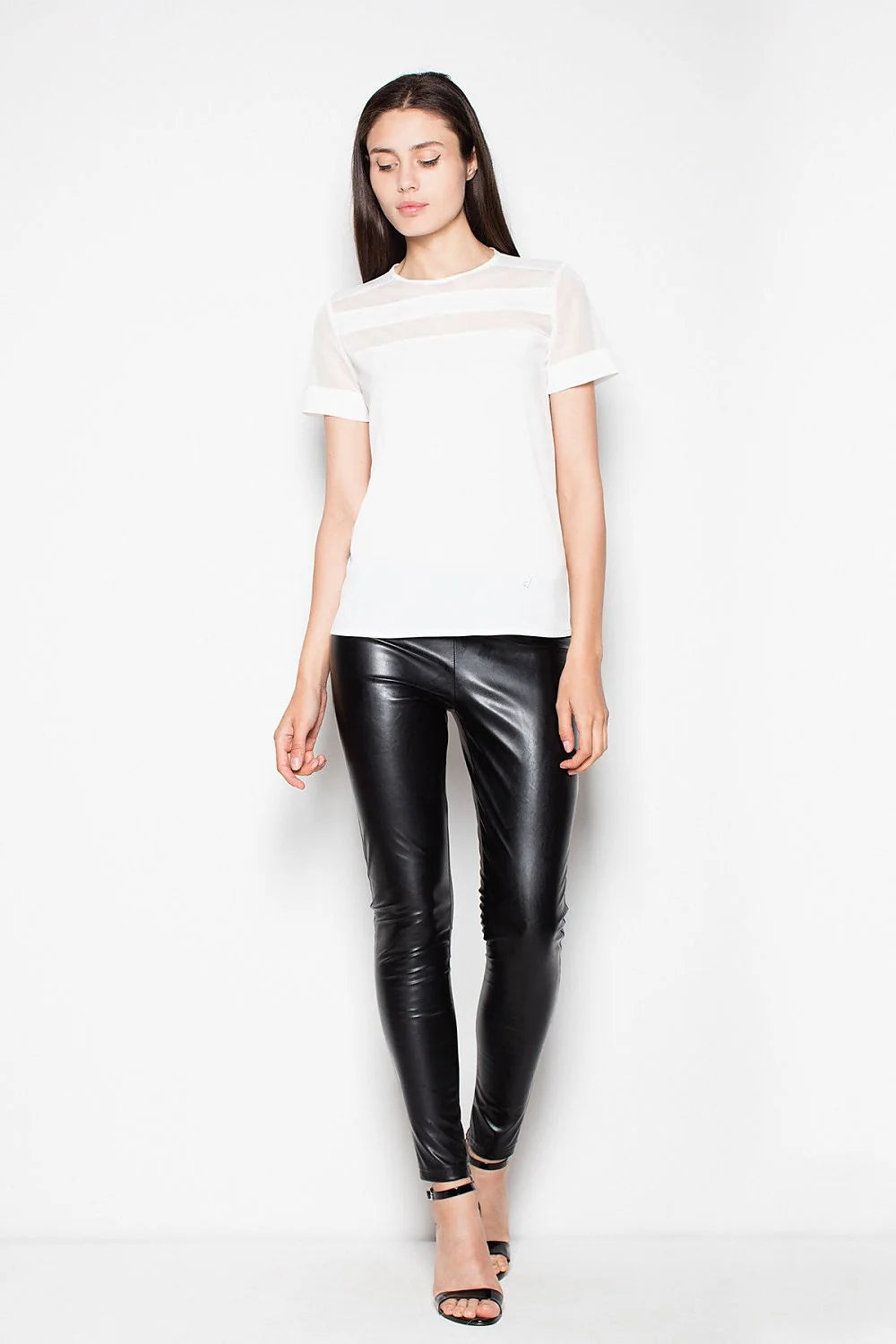T-shirt blanc moderne en tissu transparent ajusté, style décontracté-chic avec bandes élégantes épaules
